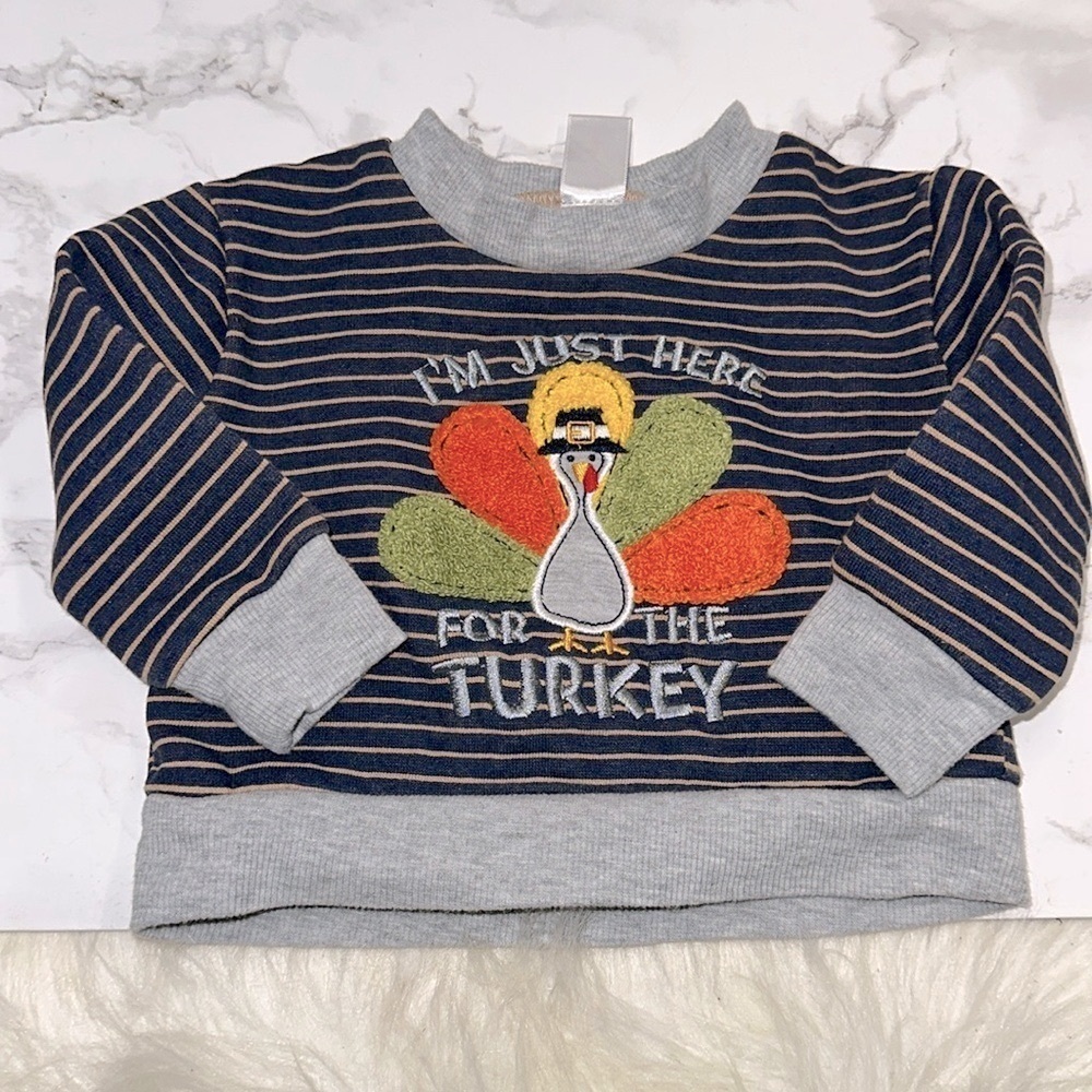 Baby essentials adorable Thanksgiving turkey sweatshirt size 3 months